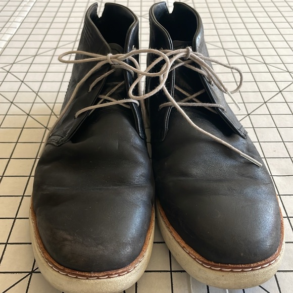 Timberland men’s chukka boots, size 7.5, great used condition black with brown - Picture 2 of 8